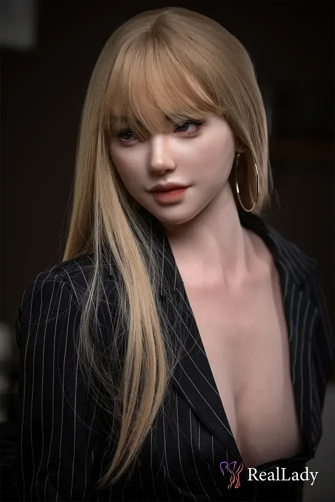 Alex S39 170cm RealLady (5ft7)
